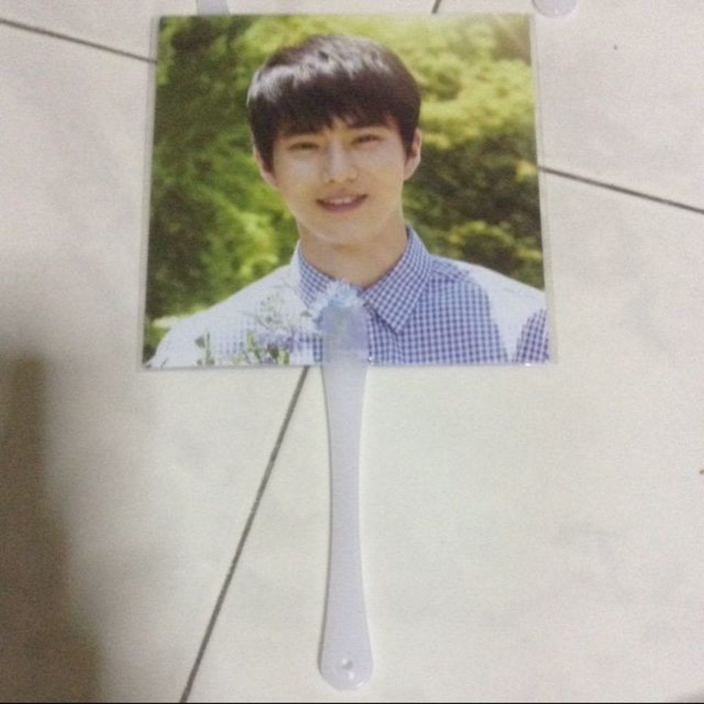 EXO Nature Republic New Fans - NWOT - Picture 2 of 2